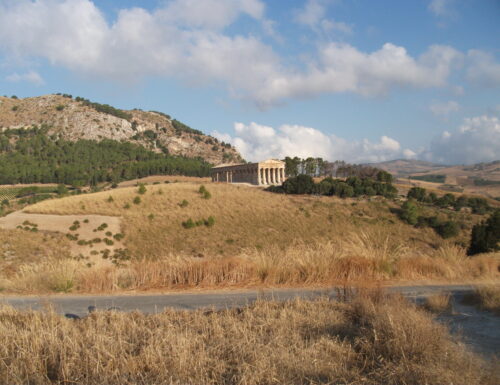What to know about a greek temple
